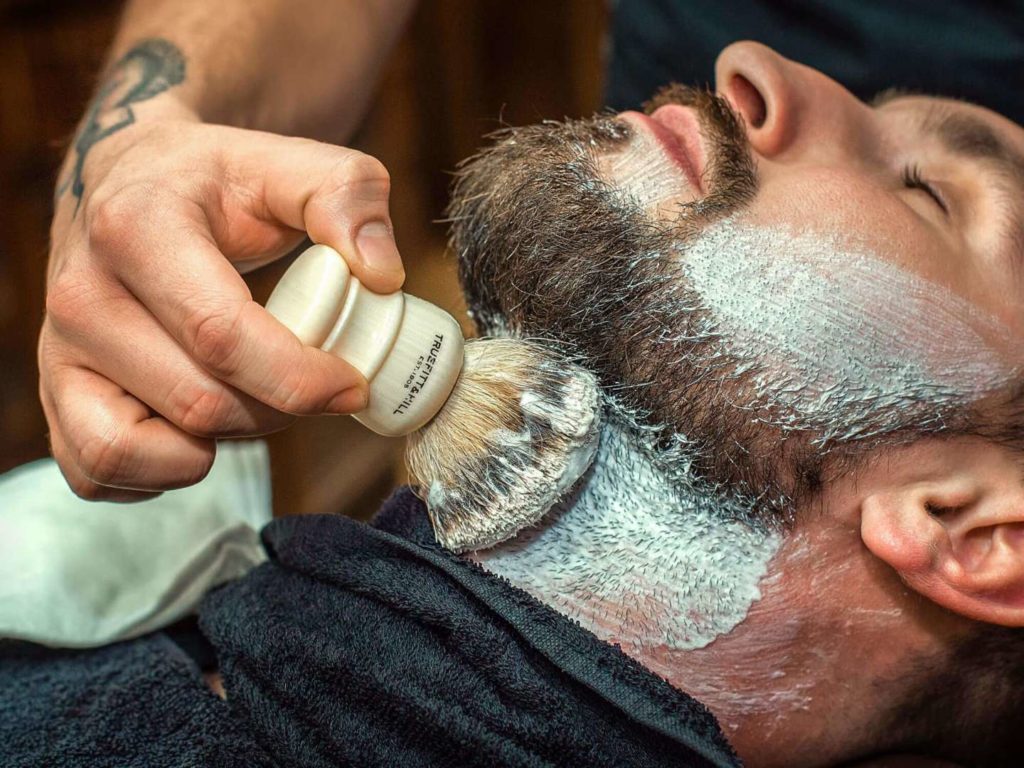 Опасная бритва для стрижки бороды
