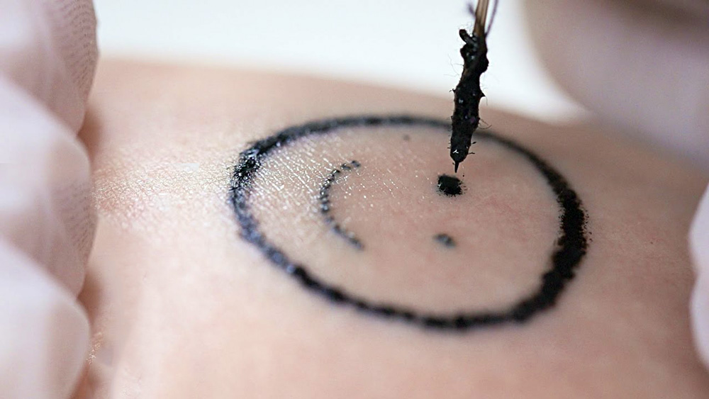 Татуировки иголкой и чернилами