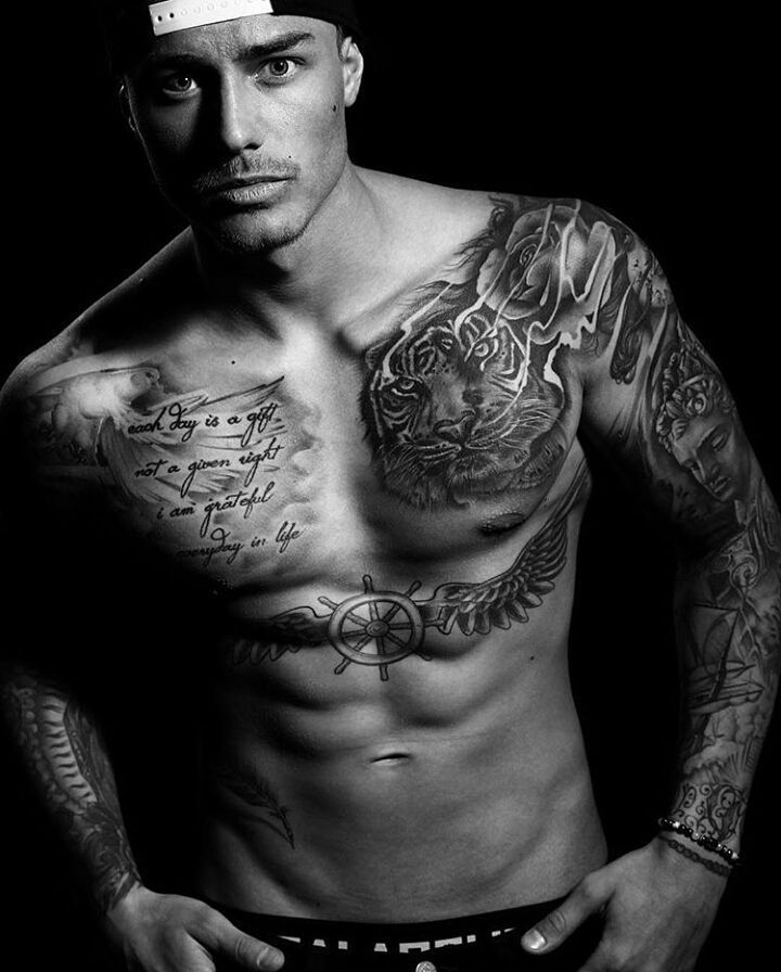 250+ тату для мужчин: каталог мужских эскизов татуировок