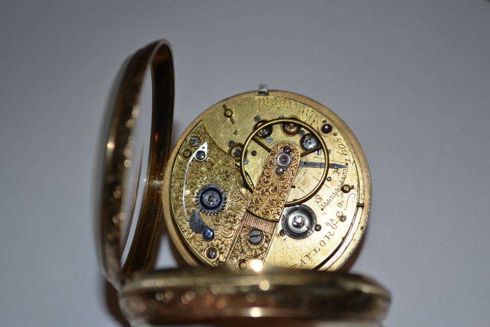 Прием старых часов. Часы репетир 18 век. Часы карманные механические. Механические часы старинные. Механические часы старые.