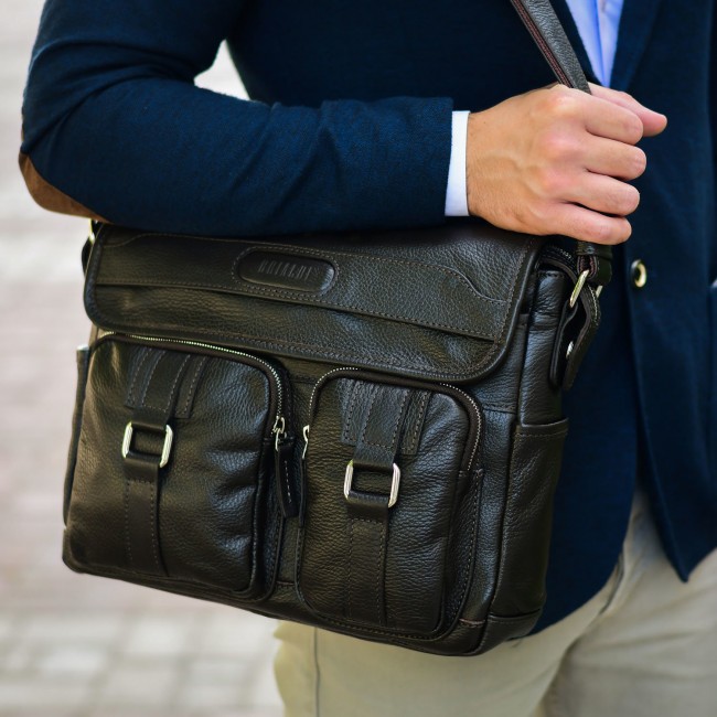 Мужские сумки из натуральной кожи (58 фото): барсетка, дипломат, через плечо, рюкзак, на пояс, спортивные или деловые модели