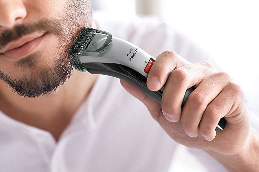 Как брить бороду самому в домашних условиях Как правильно сбрить ее или красиво и стильно подкорректировать Какие инструменты и материалы рекомендуется использовать Что понадобится после бритья