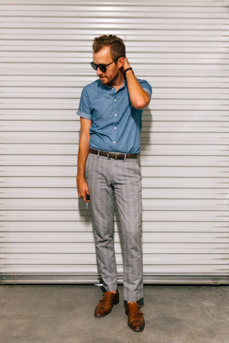 Стильные образы с серыми брюками для модных мужчин