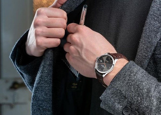 На какой руке носят часы мужчины? как выбрать мужчине часы :: syl.ru