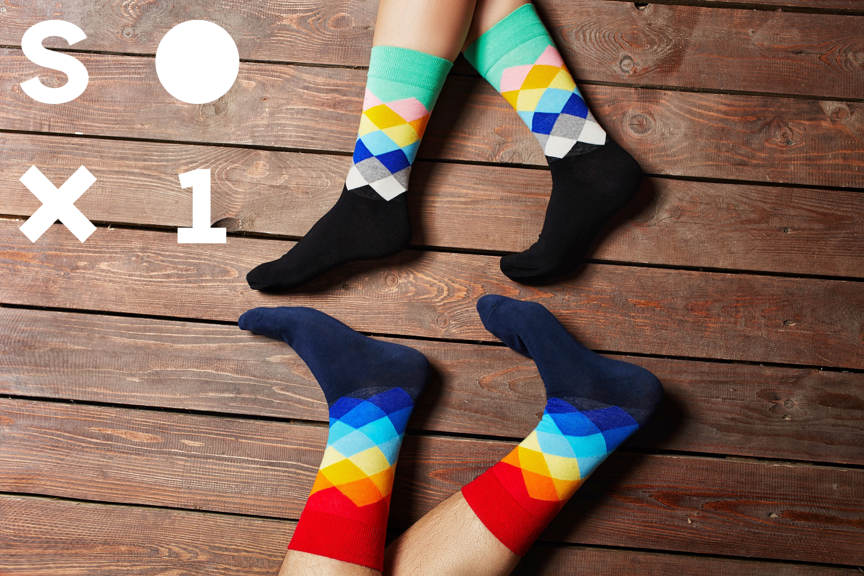 Ах, эти цветные носки: можно ли носить их в офис? • themag.uz