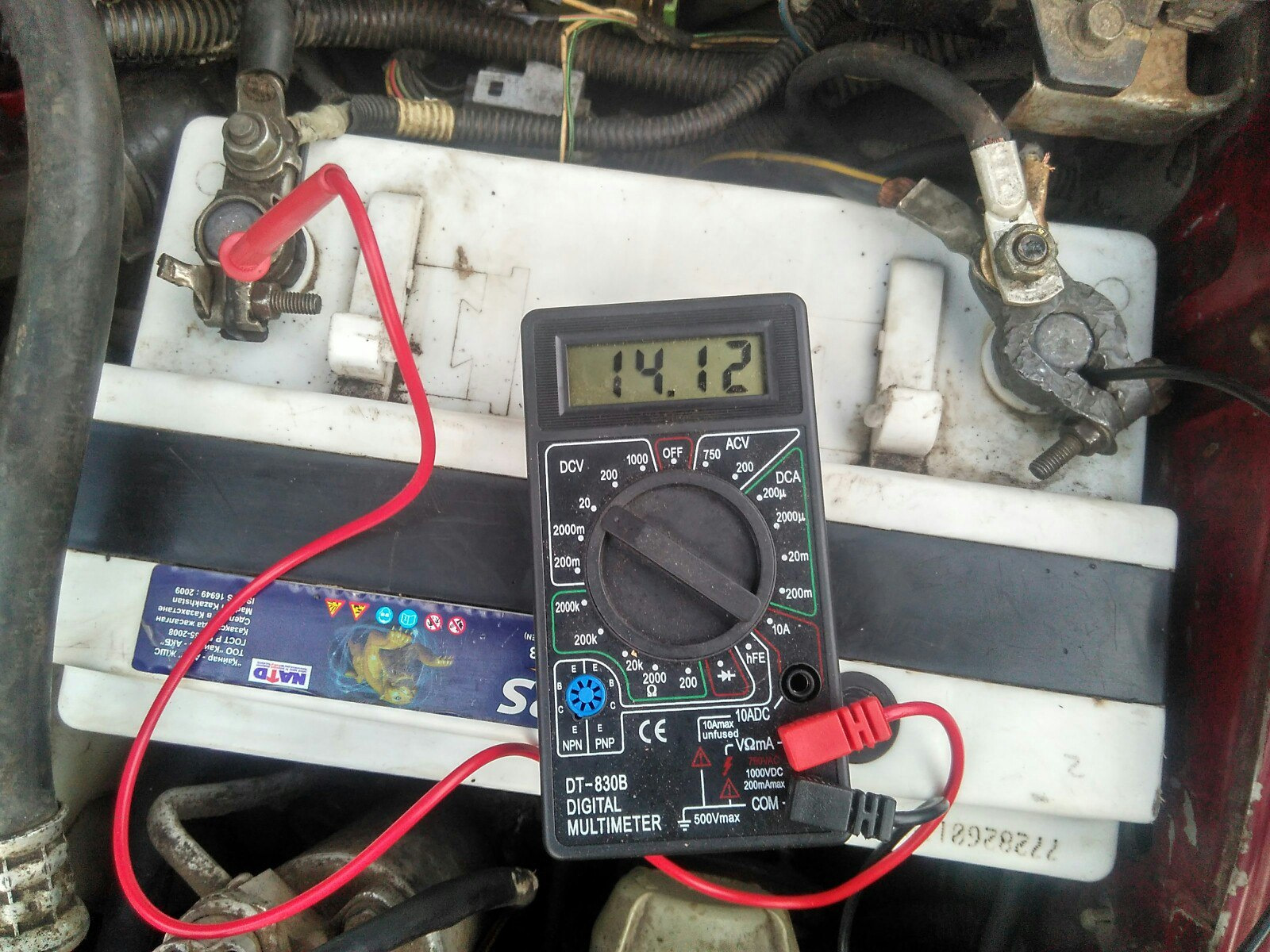 Моргает лампочка зарядки аккумулятора ваз-2106: причины, ремонт
