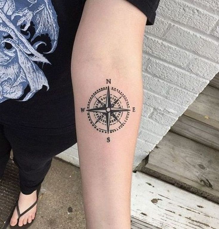 Татуировка компас и розамветров