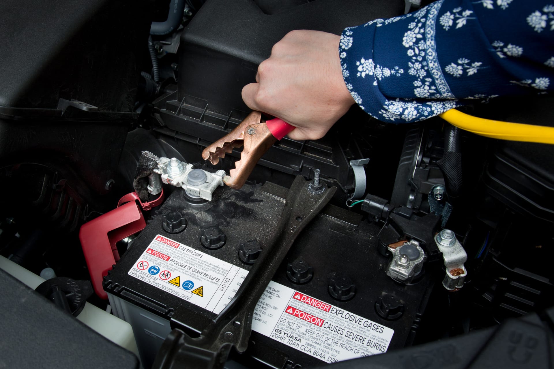 Как правильно отключить аккумулятор на автомобиле Порядок отключения АКБ Обслуживание аккумулятора машины после долгой стоянки