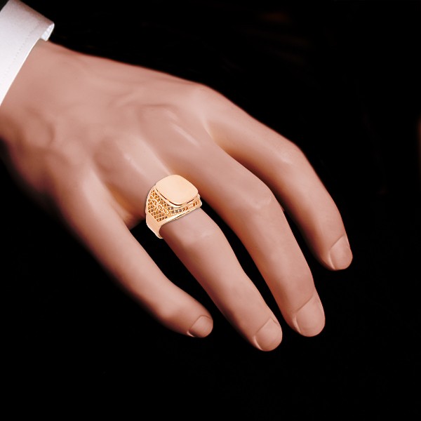 На какой руке пальце носят печатку. Золотое кольцо обручалка 583. Кольцо Дольче Габбана. Печатка мужская золото. Кольцо мужское золото.