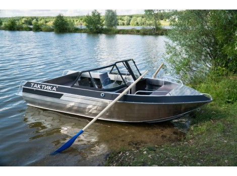 Чем хороши алюминиевые лодки для рыбалки Какие образцы включает модельный ряд Лодки российского и другого производства – рейтинг лучших Как выбрать румпельные и других видов модели