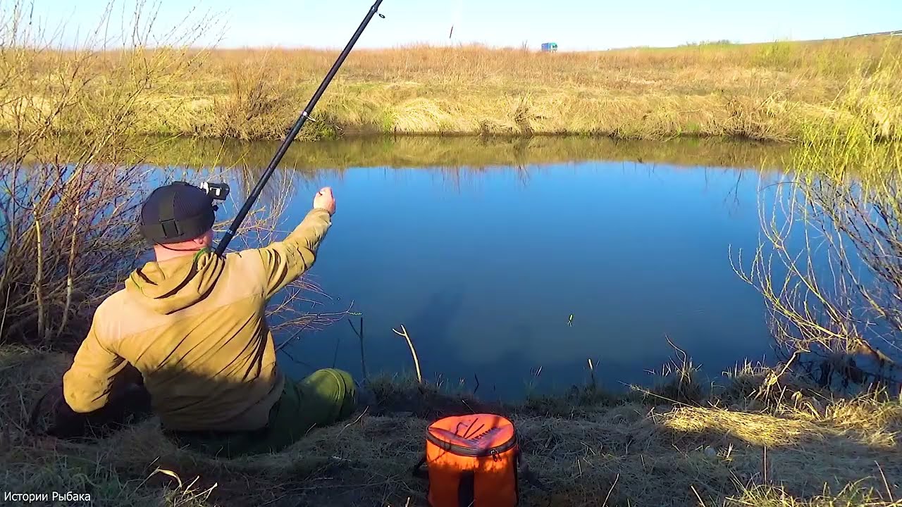 Рыбалка на реке.